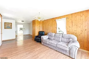 54 Summit Dr, Wantage, NJ 07461 - Photo 6