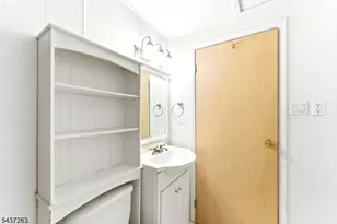 54 Summit Dr, Wantage, NJ 07461 - Photo 12