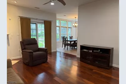 620 Turlington Ct, Livingston, NJ 07039 - Photo 4