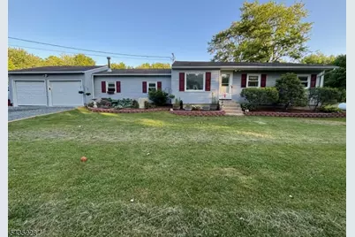 452 Barbertown Point Breeze, Kingwood Township, NJ 08822 - Photo 2