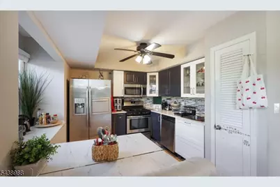 2 Park Ter, North Brunswick Township, NJ 08902 - Photo 10