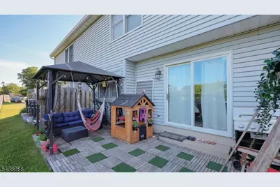2 Park Ter, North Brunswick Township, NJ 08902 - Photo 14