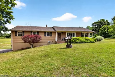115 Fairview Dr, Branchburg Township, NJ 08853 - Photo 2