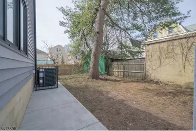 393 Myrtle Ave, Irvington, NJ 07111 - Photo 20