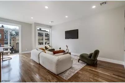 393 Myrtle Ave, Irvington, NJ 07111 - Photo 8
