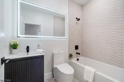 393 Myrtle Ave, Irvington, NJ 07111 - Photo 14
