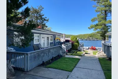 431 Lakeside Blvd #9, Hopatcong, NJ 07843 - Photo 2