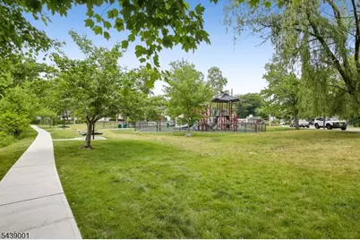 127 Glenwild Ave, Bloomingdale, NJ 07403 - Photo 32