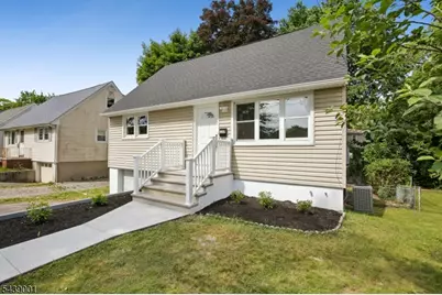 127 Glenwild Ave, Bloomingdale, NJ 07403 - Photo 2