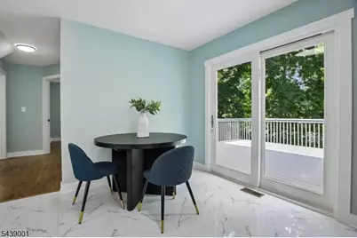 127 Glenwild Ave, Bloomingdale, NJ 07403 - Photo 10