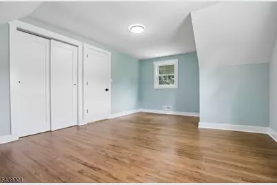 127 Glenwild Ave, Bloomingdale, NJ 07403 - Photo 18