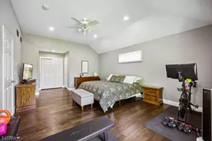 182 Clarken Dr, West Orange Township, NJ 07052 - Photo 16