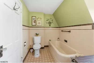 1400 Summit Ter, Linden, NJ 07036 - Photo 18