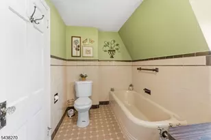 1400 Summit Terrace, Linden, NJ 07036 - Photo 18