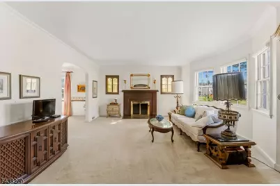 1400 Summit Ter, Linden, NJ 07036 - Photo 2
