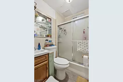 318 Highland Ave, Kearny, NJ 07032 - Photo 8