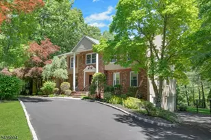 10 Moonshadow Ct, Kinnelon, NJ 07405 - Photo 4