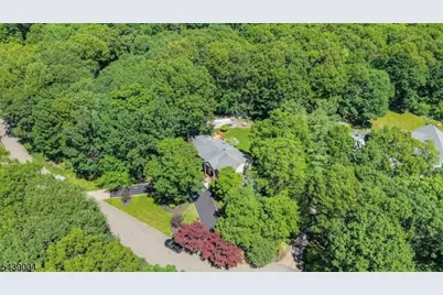 10 Moonshadow Ct, Kinnelon, NJ 07405 - Photo 48