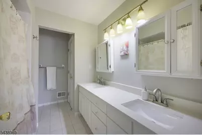 7 Newell St, Hillsborough Township, NJ 08844 - Photo 26