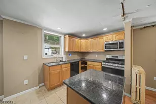 53 Brainard St, Phillipsburg, NJ 08865 - Photo 8