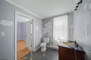 53 Brainard St, Phillipsburg, NJ 08865 - Photo 16