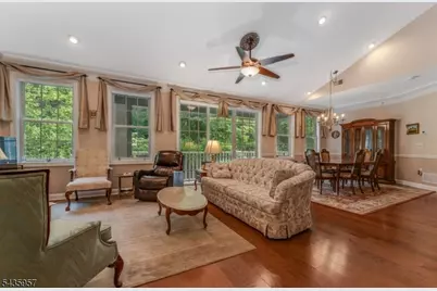379 Victoria Dr, Bridgewater, NJ 08807 - Photo 8