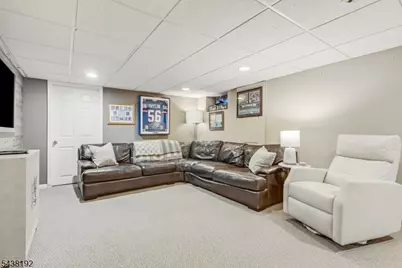 15 Harvey Dr, Summit, NJ 07901 - Photo 28