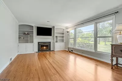 15 Harvey Dr, Summit, NJ 07901 - Photo 4