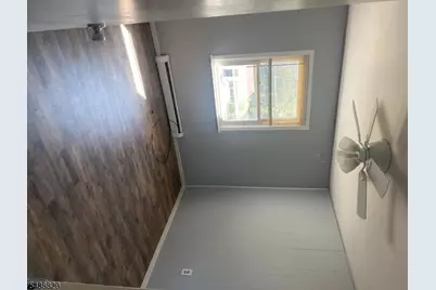 330 Dupont Ave, Hopatcong, NJ 07843 - Photo 6
