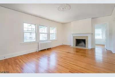 422 Valley Rd #2, Montclair, NJ 07043 - Photo 4