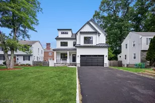 5 Briar Cliff Rd, Livingston, NJ 07039 - Photo 2