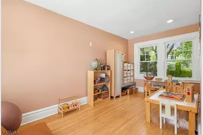 28 University Ct, South Orange, NJ 07079 - Photo 14