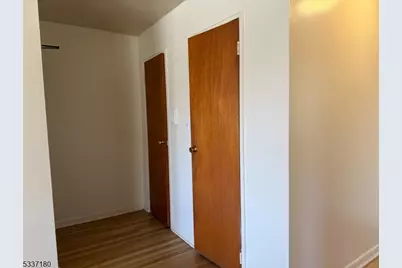 948 Valley Rd #A8, Clifton, NJ 07013 - Photo 14