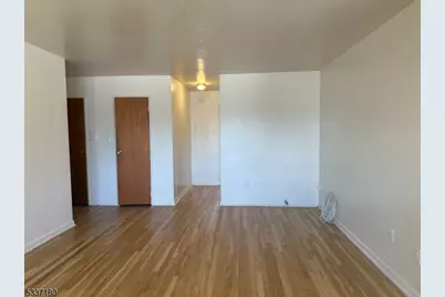 948 Valley Rd #A8, Clifton, NJ 07013 - Photo 12