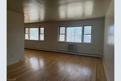 948 Valley Rd #A8, Clifton, NJ 07013 - Photo 6