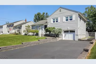15 Cutler Pl, Clark Township, NJ 07066 - Photo 4