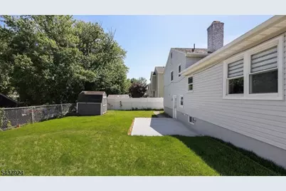15 Cutler Pl, Clark Township, NJ 07066 - Photo 32