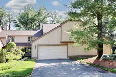 504B Aspen Ln, Wyckoff Township, NJ 07481 - Photo 2