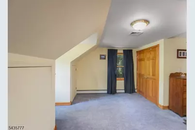 142 Mountain Pkwy, Green Brook Township, NJ 08812 - Photo 14