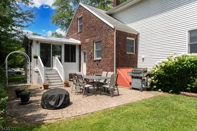 142 Mountain Pkwy, Green Brook Township, NJ 08812 - Photo 22
