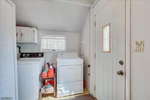 30 Walnut St, Edison Twp., NJ 08817 - Photo 22