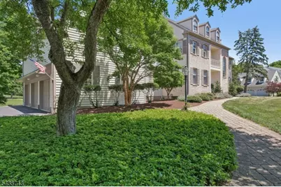 14 N Stone Hedge Dr, Bernards Township, NJ 07920 - Photo 4