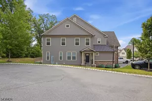 10 Albie Dr, Mountain Lakes, NJ 07046 - Photo 2