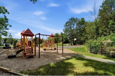 17 Heritage Ln, Hamburg, NJ 07419 - Photo 38