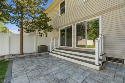 17 Heritage Ln, Hamburg, NJ 07419 - Photo 32