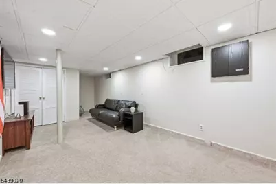 62 Fells Rd, Verona, NJ 07044 - Photo 34