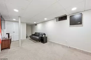 62 Fells Rd, Verona, NJ 07044 - Photo 34