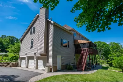 11 Stoneridge Ct, Rockaway Township, NJ 07866 - Photo 4
