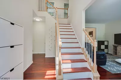 49 Wexford Way, Bridgewater, NJ 08807 - Photo 4