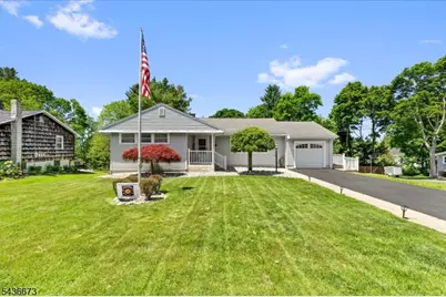 62 New St, Hampton Boro, NJ 08827 - Photo 2
